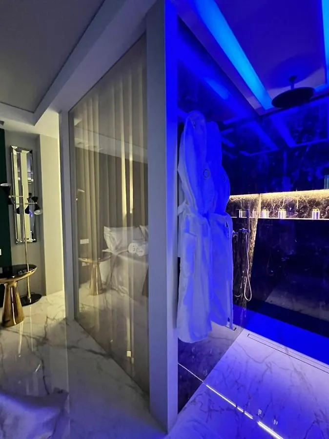 Redavid Dimora Di Charme Bed & Breakfast Bari 0*,  Italy